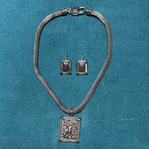 Elegant Necklace and Earring Set